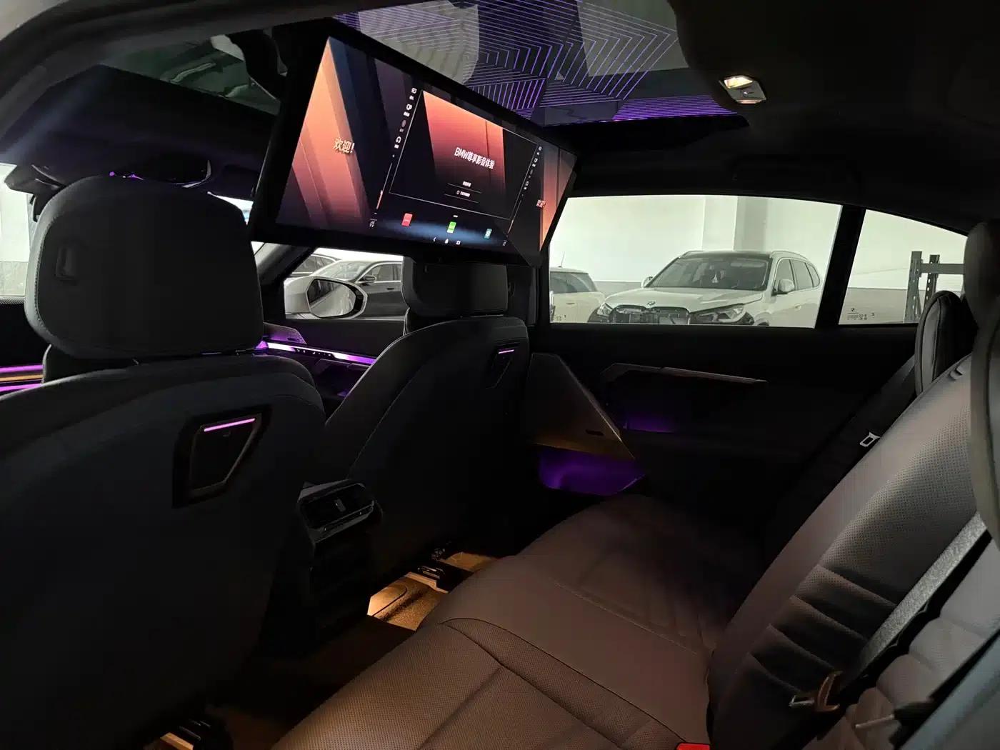 2024 BMW 5 Series 530Li Luxury M Sport Package — миниатюра 20