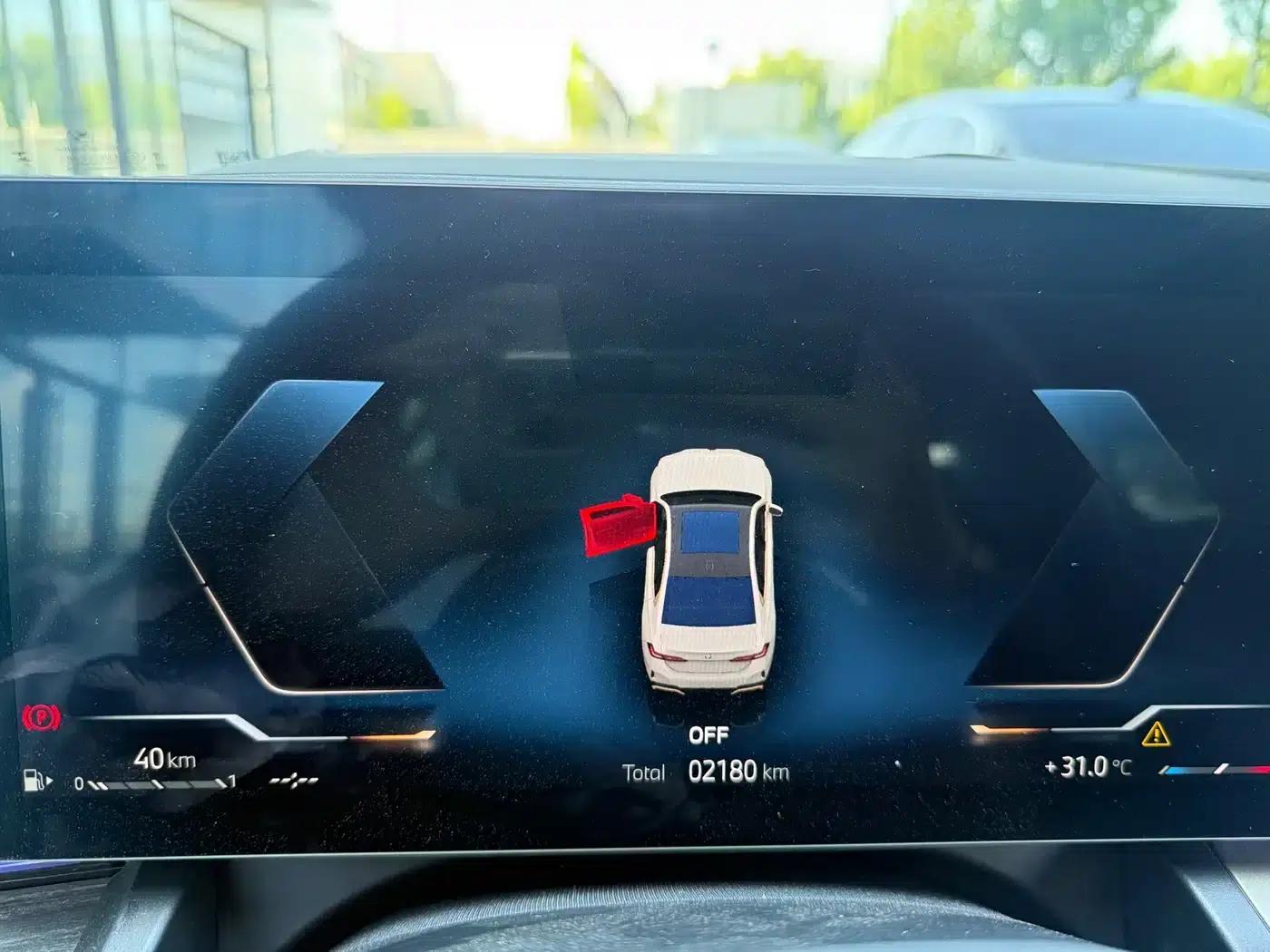 2024 BMW 5 Series 530Li Luxury M Sport Package — миниатюра 23