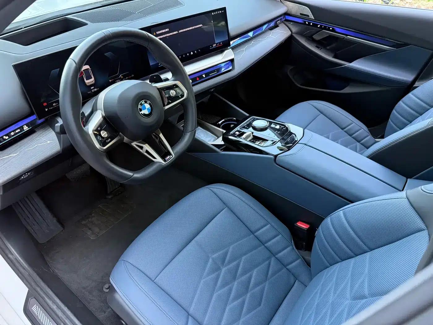 2024 BMW 5 Series 530Li Luxury M Sport Package — миниатюра 9