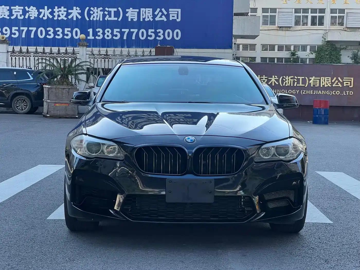 BMW 5 Series 2011 520Li Elegant Edition — миниатюра 4