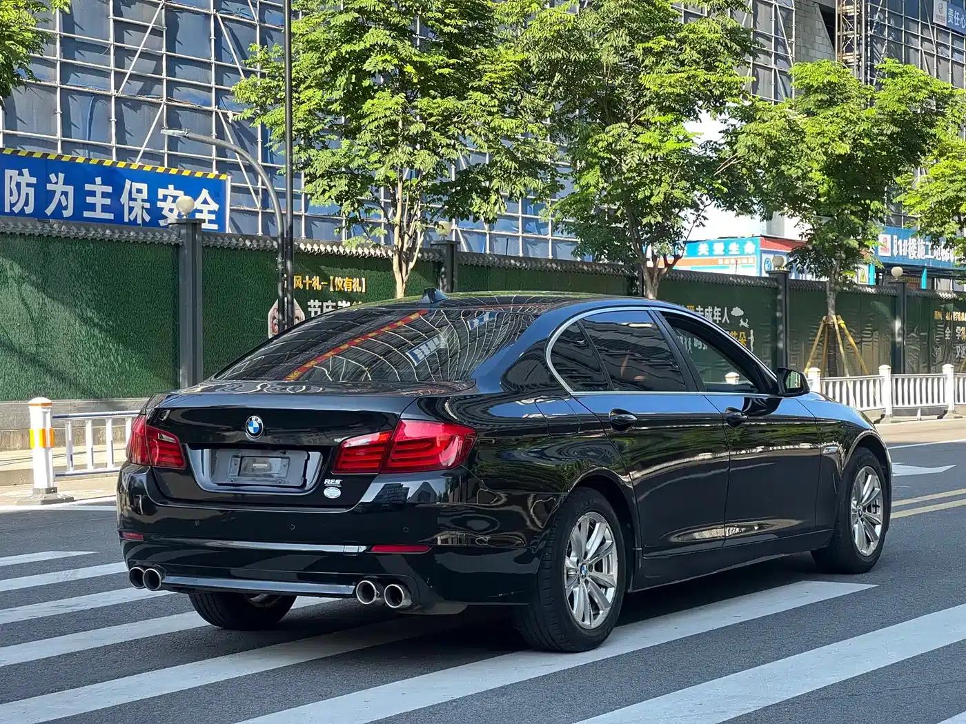 BMW 5 Series 2011 520Li Elegant Edition — миниатюра 8