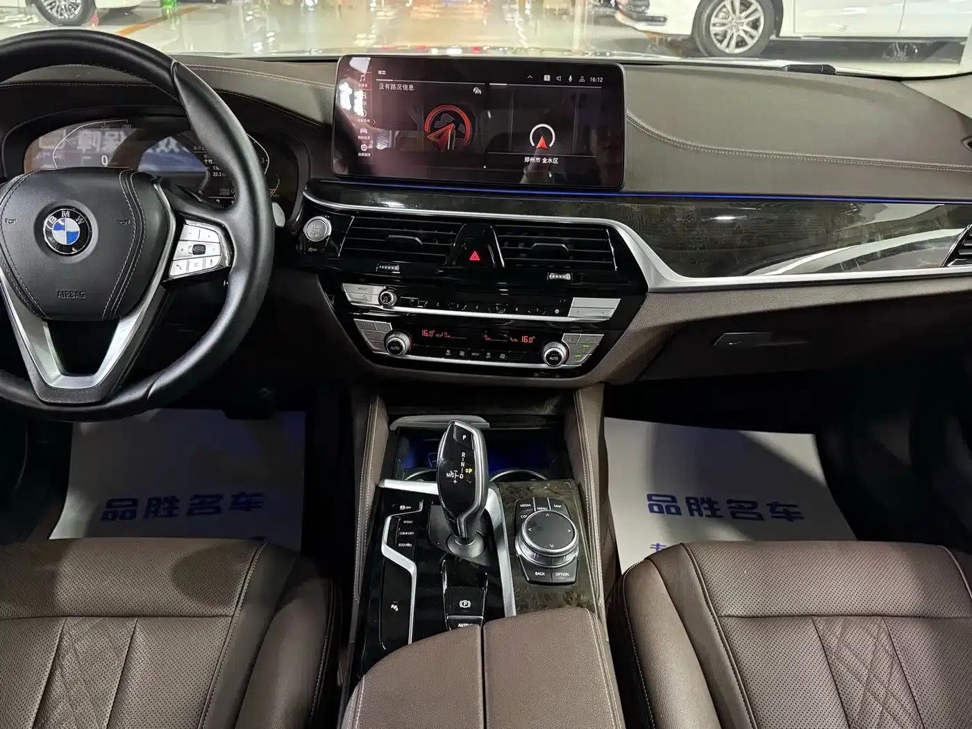 2021 BMW 5 Series Facelift 525Li Luxury Package — миниатюра 11