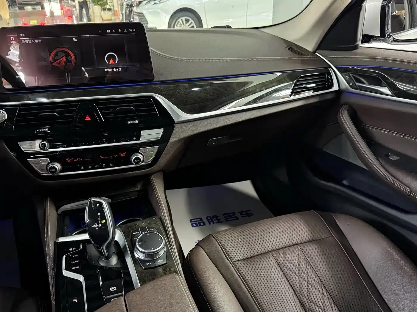 2021 BMW 5 Series Facelift 525Li Luxury Package — миниатюра 12