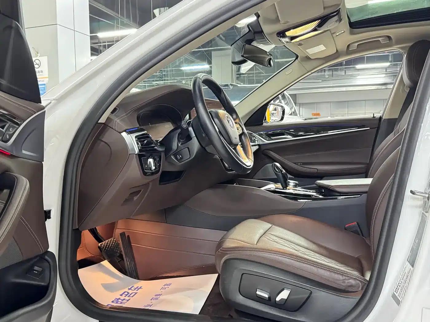 2021 BMW 5 Series Facelift 525Li Luxury Package — миниатюра 7