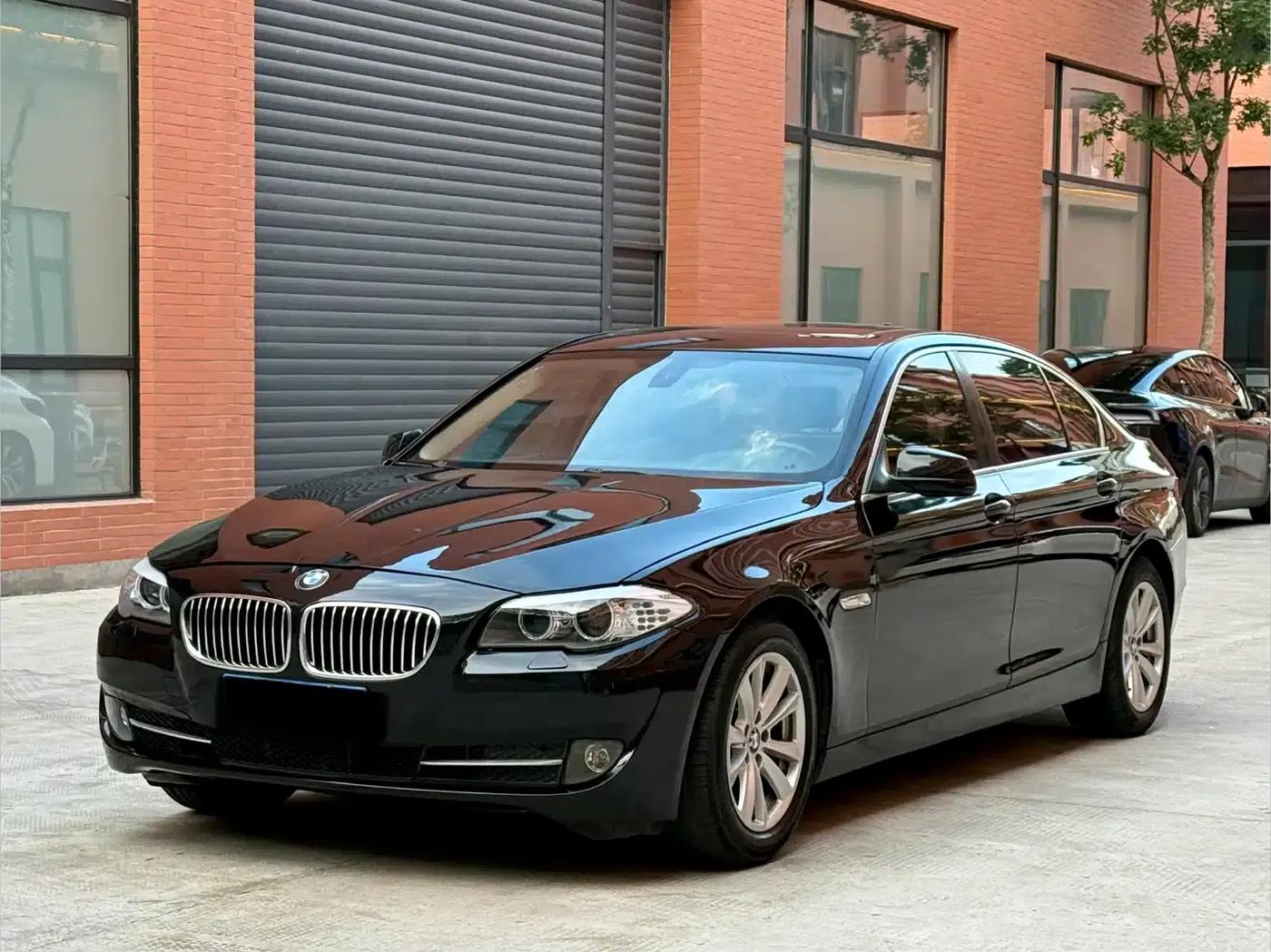 BMW 5 Series 2011 523Li Leading Edition — миниатюра 1