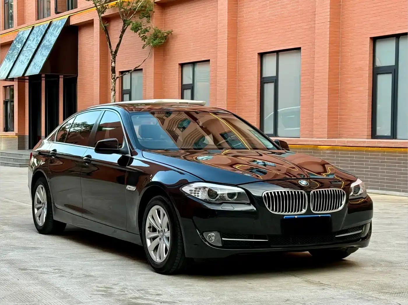 BMW 5 Series 2011 523Li Leading Edition — миниатюра 3