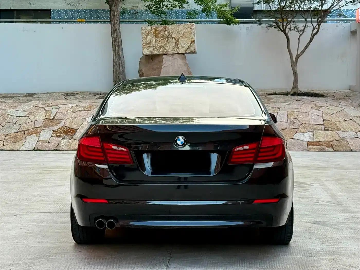 BMW 5 Series 2011 523Li Leading Edition — миниатюра 5