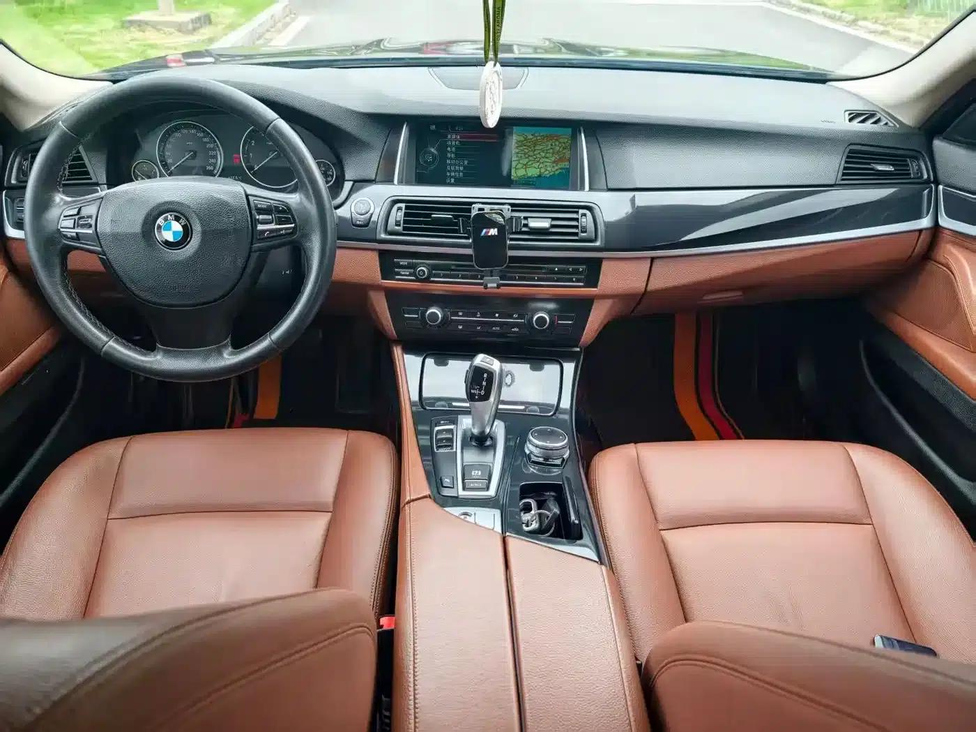 BMW 5 Series 2013 520Li Elegant Edition — миниатюра 5
