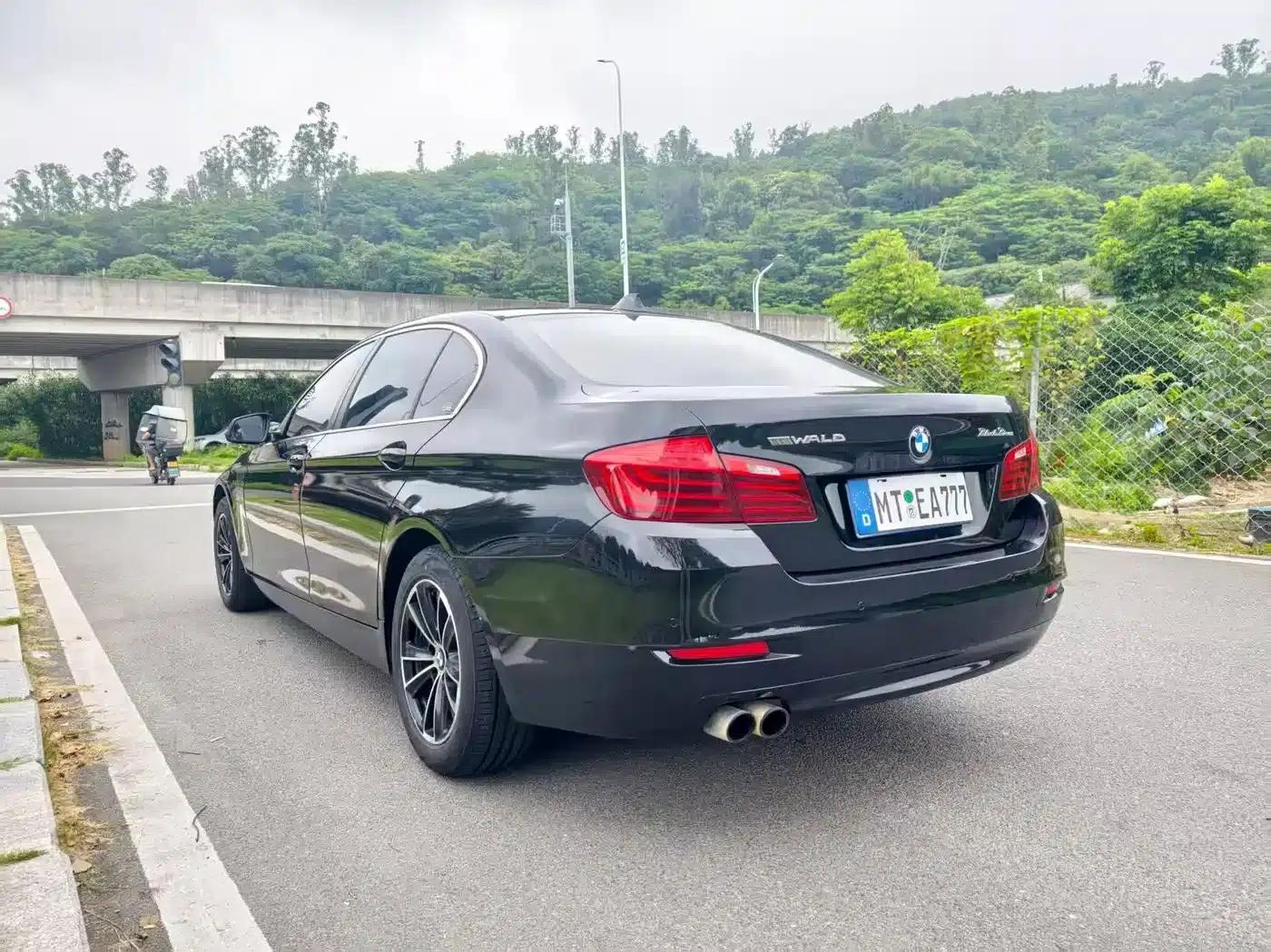 BMW 5 Series 2013 520Li Elegant Edition — миниатюра 7