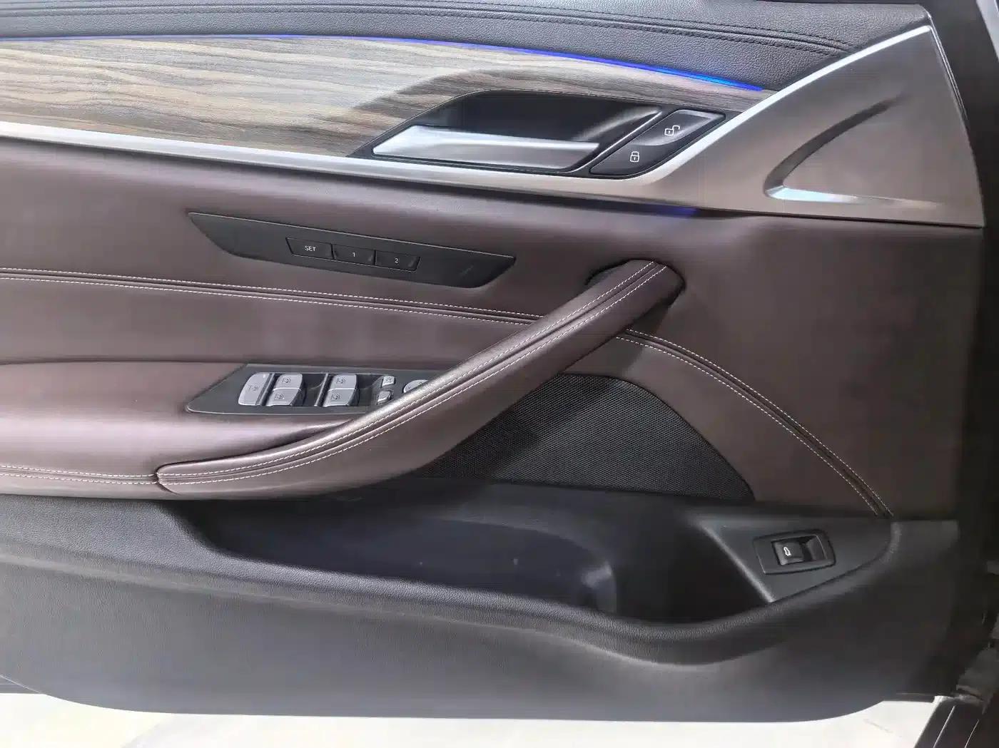 BMW 5 Series 2019 530Li Leading Luxury Package — миниатюра 7