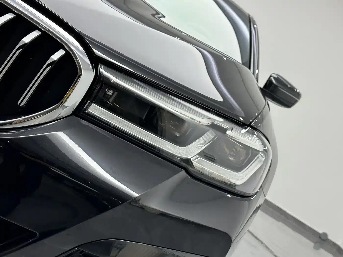 2022 BMW 5 Series 530Li Leading Edition M Sport Package — миниатюра 21