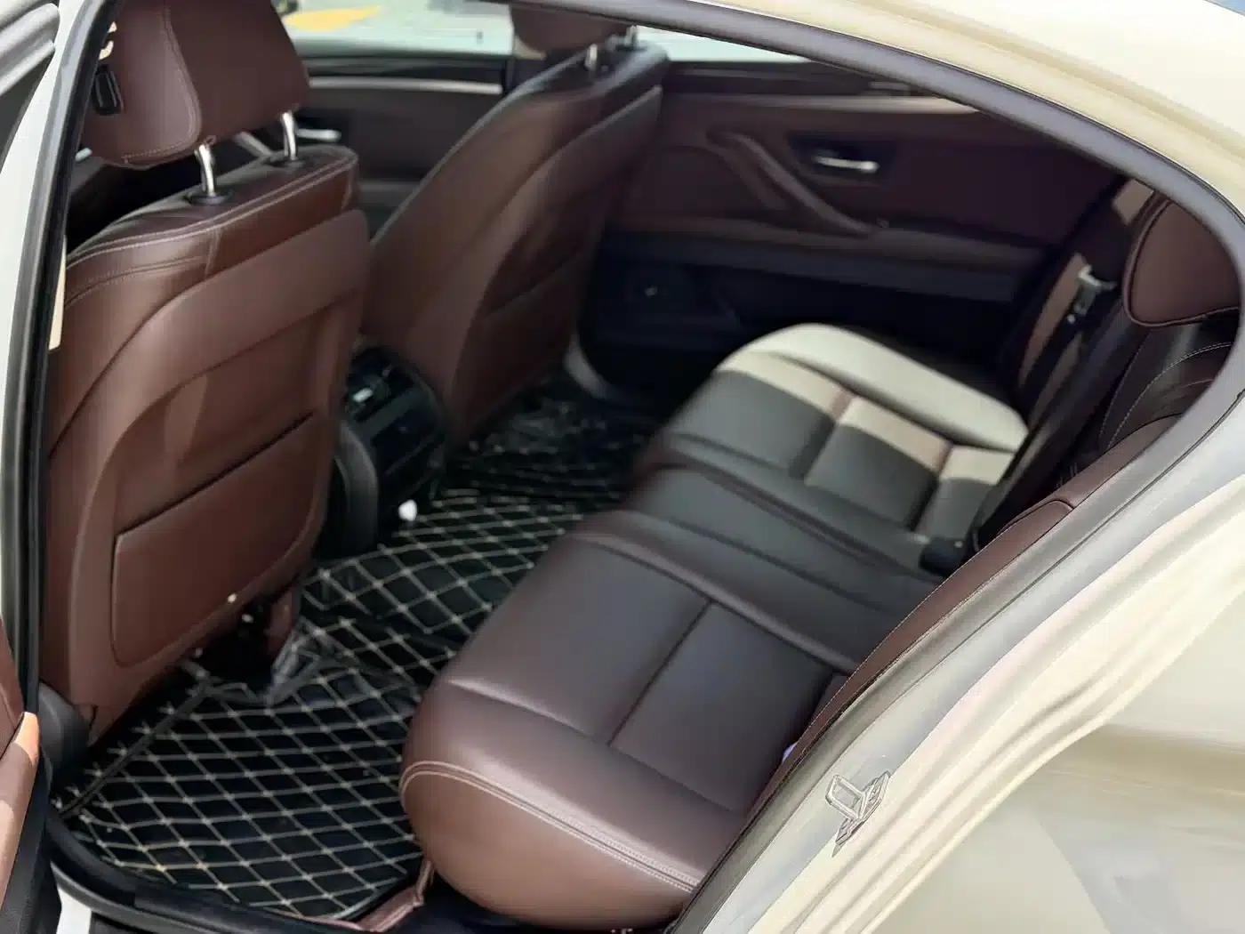 2017 BMW 5 Series 525Li Luxury Design Package — миниатюра 3