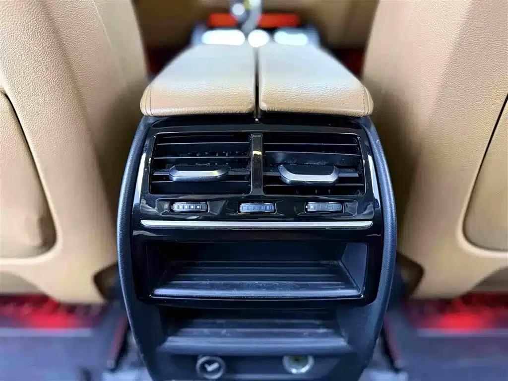 BMW 5 Series 2018 528Li Launch Special Edition — миниатюра 15