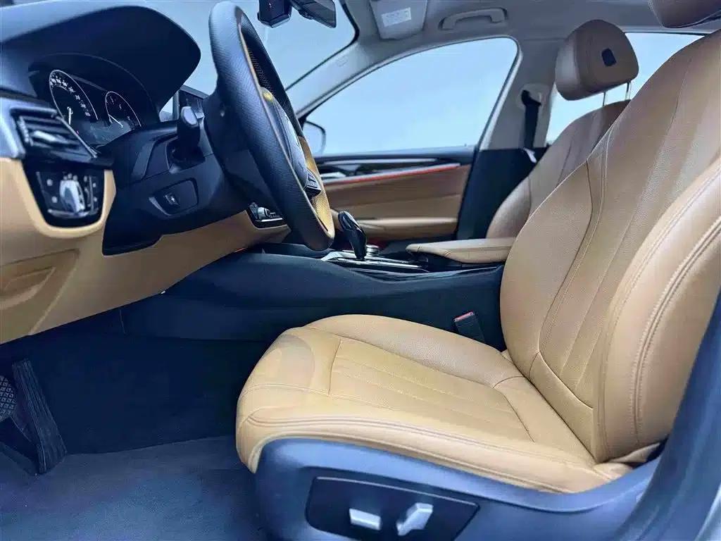 BMW 5 Series 2018 528Li Launch Special Edition — миниатюра 6