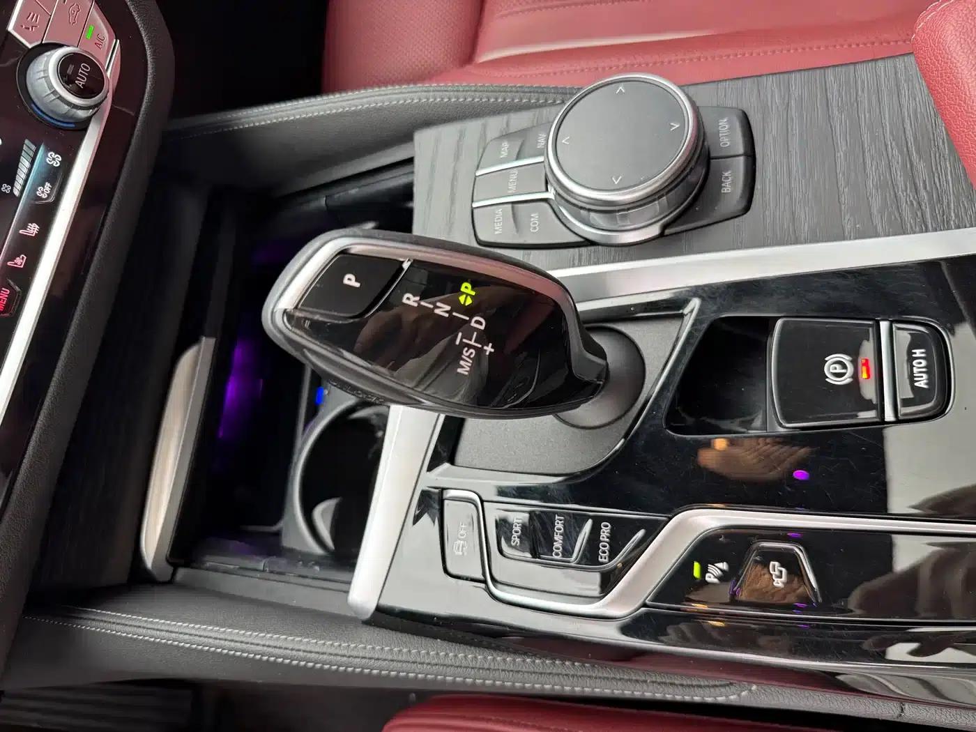 2023 BMW 5 Series Facelift 530Li Luxury M Sport Package — миниатюра 16