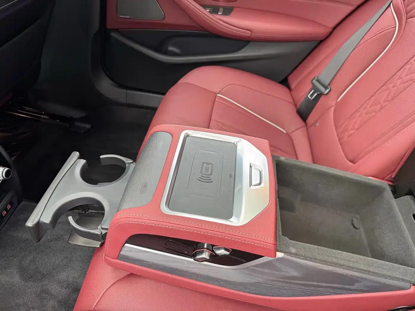 2023 BMW 5 Series Facelift 530Li Luxury M Sport Package — миниатюра 24
