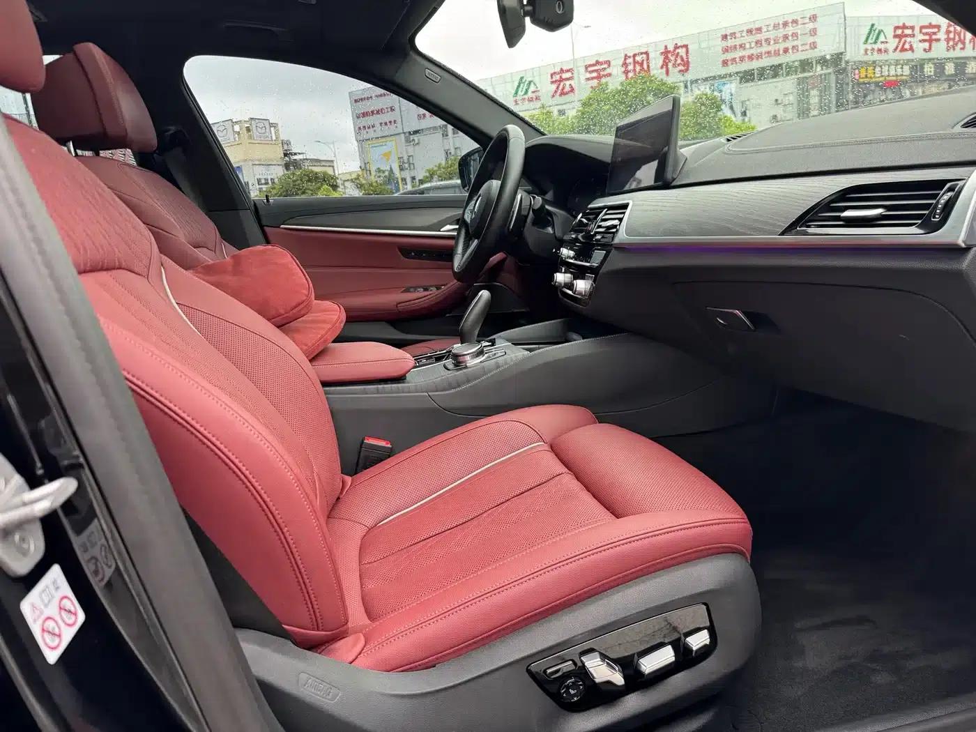2023 BMW 5 Series Facelift 530Li Luxury M Sport Package — миниатюра 29