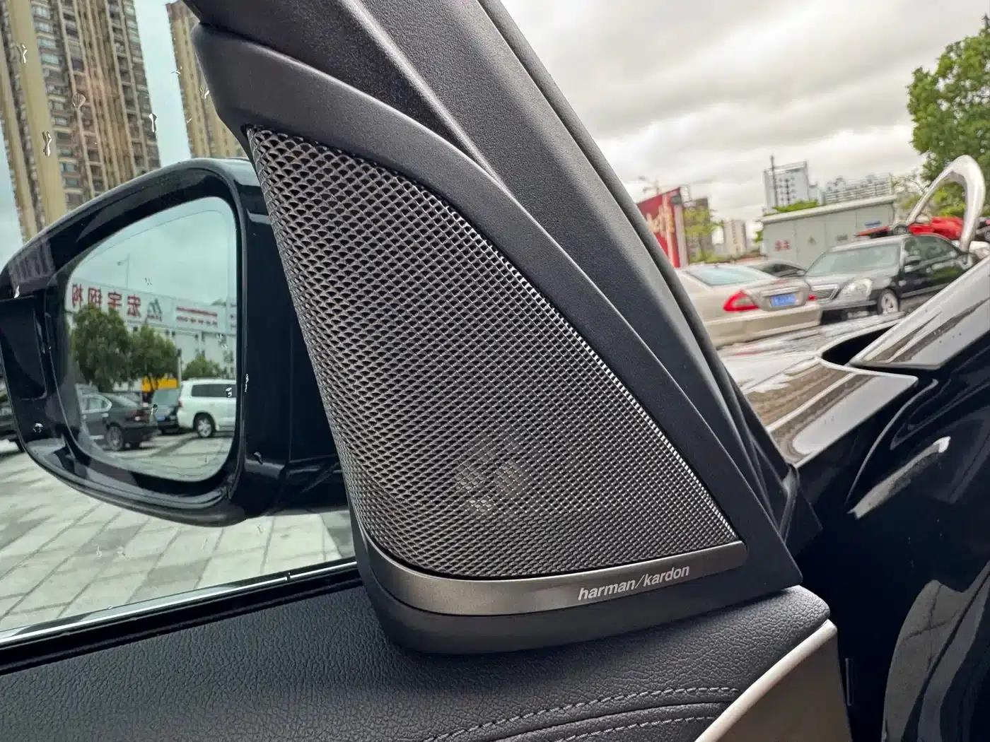 2023 BMW 5 Series Facelift 530Li Luxury M Sport Package — миниатюра 9