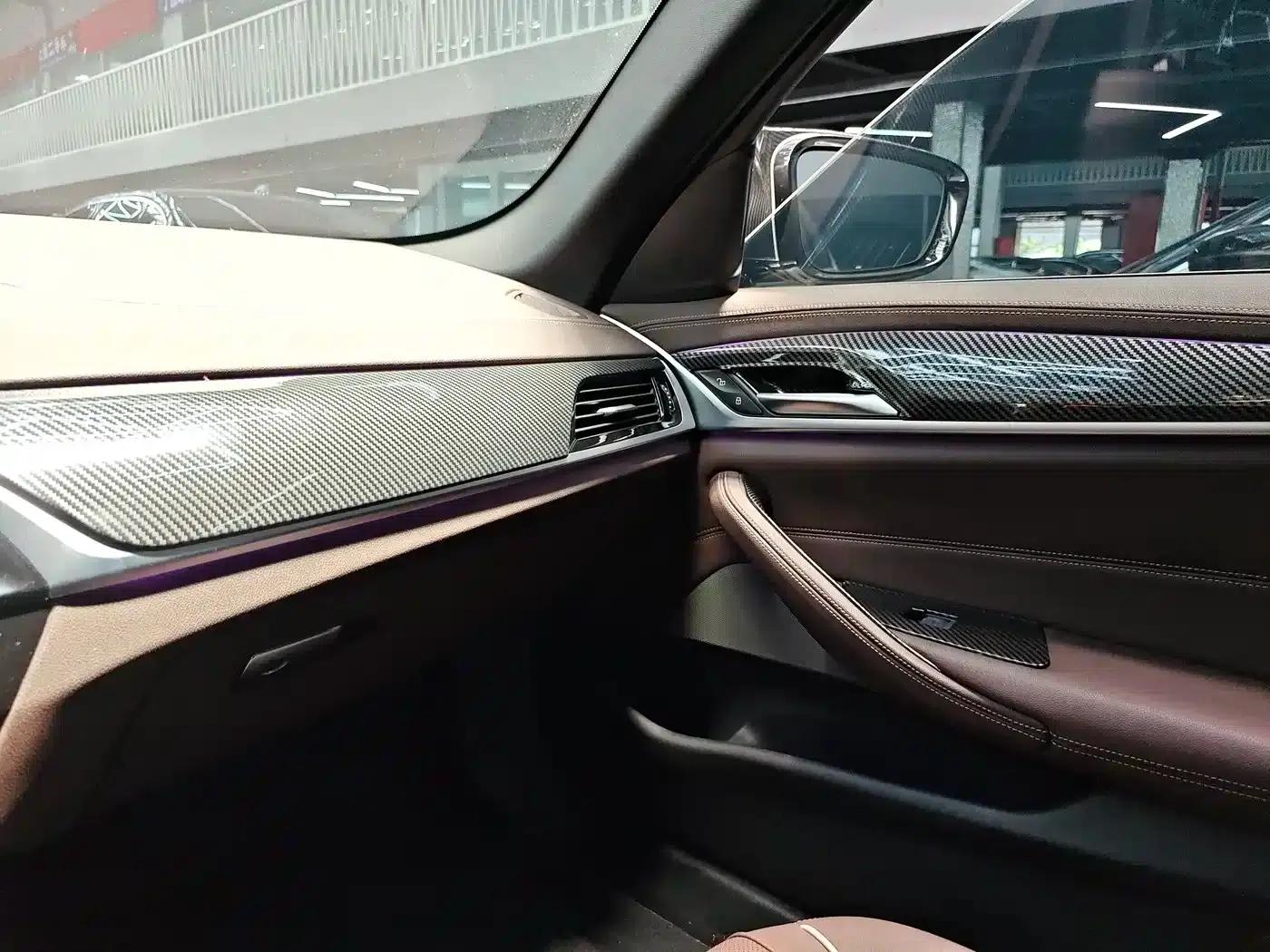 2023 BMW 5 Series 530Li Luxury M Sport Package — миниатюра 15