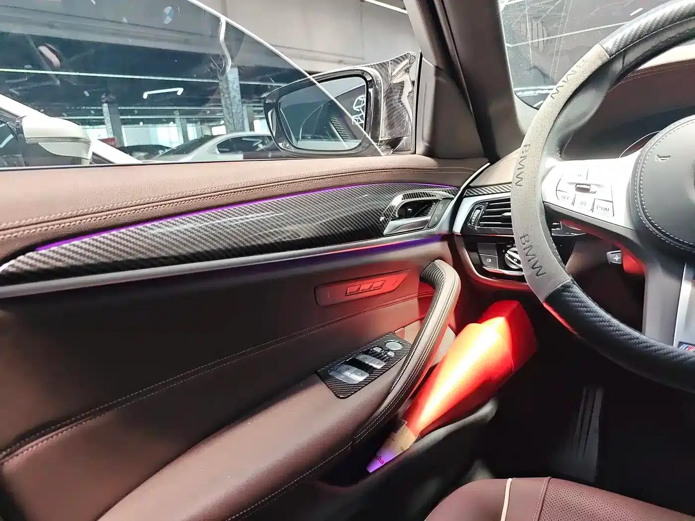 2023 BMW 5 Series 530Li Luxury M Sport Package — миниатюра 16