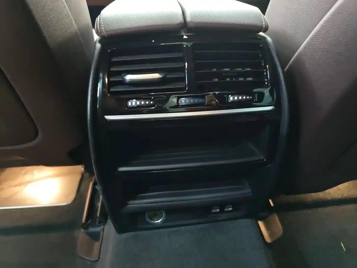 2023 BMW 5 Series 530Li Luxury M Sport Package — миниатюра 18