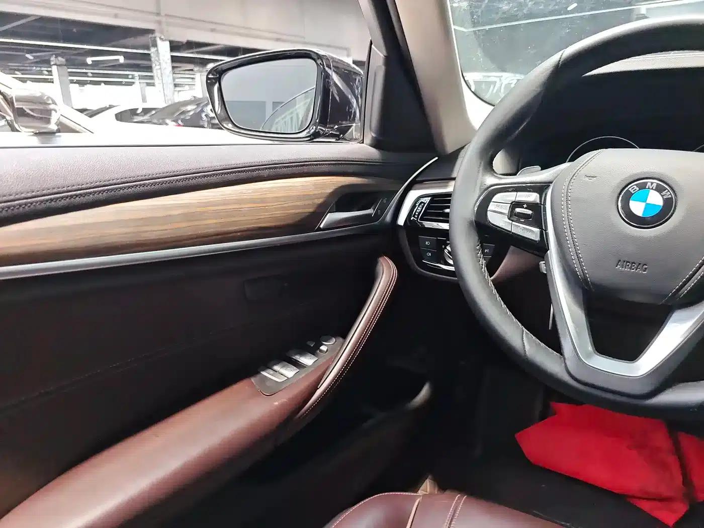 2018 BMW 5 Series Facelift 530Li Leading Luxury Package — миниатюра 14