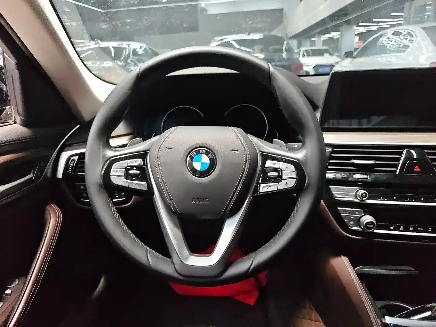 2018 BMW 5 Series Facelift 530Li Leading Luxury Package — миниатюра 10