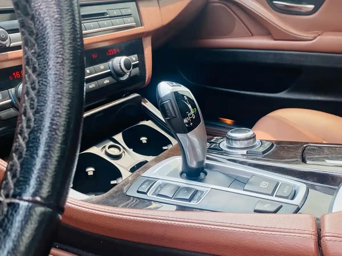 2014 BMW 5 Series 525Li Leading Edition — миниатюра 11