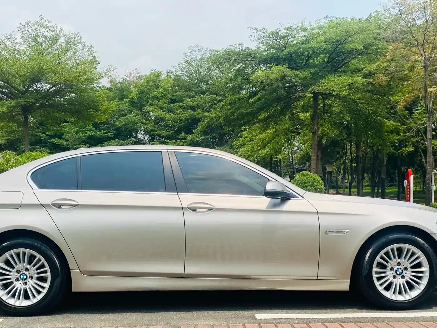 2014 BMW 5 Series 525Li Leading Edition — миниатюра 4
