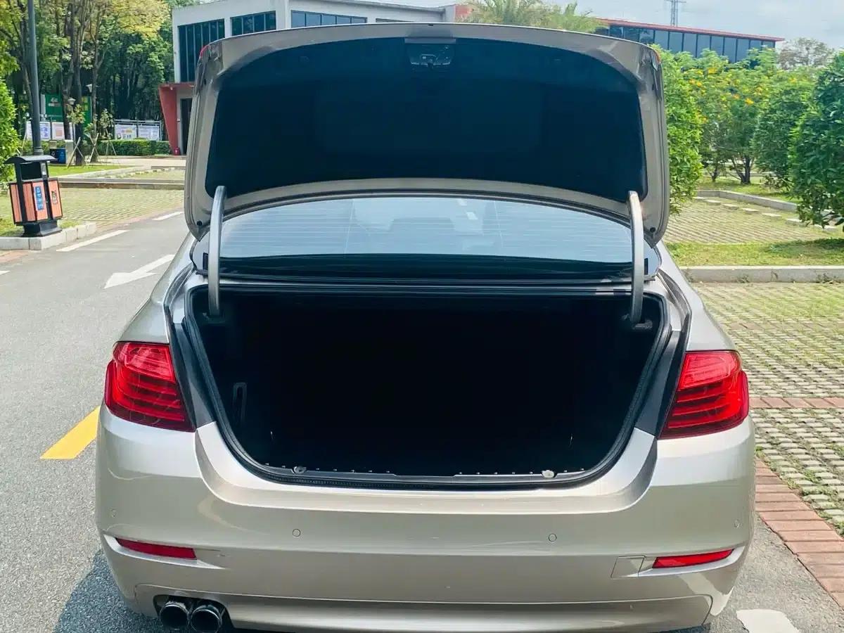 2014 BMW 5 Series 525Li Leading Edition — миниатюра 8