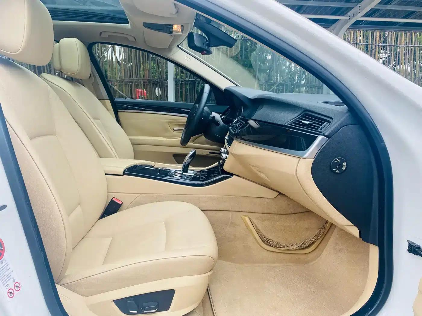 BMW 5 Series 2011 523Li Leading Edition — миниатюра 14