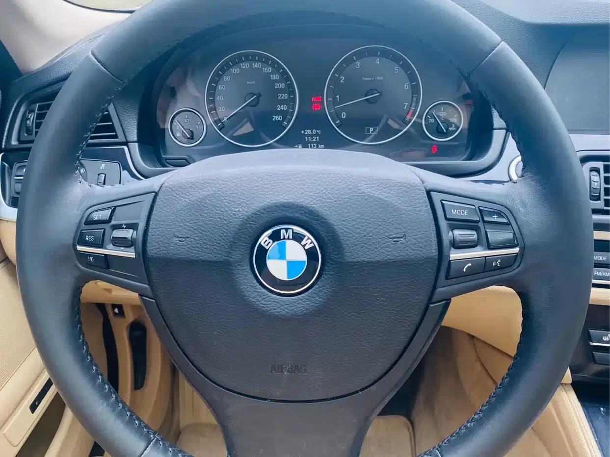 BMW 5 Series 2011 523Li Leading Edition — миниатюра 17