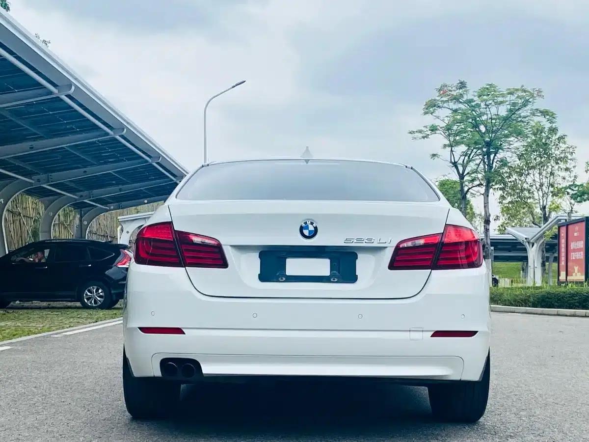 BMW 5 Series 2011 523Li Leading Edition — миниатюра 6