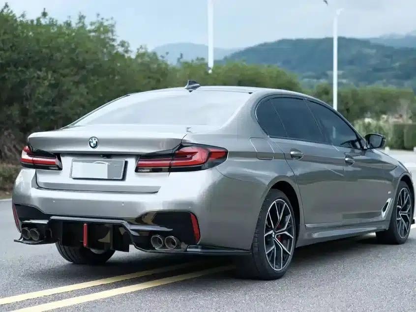 2021 BMW 5 Series 530Li Luxury M Sport Package — миниатюра 7