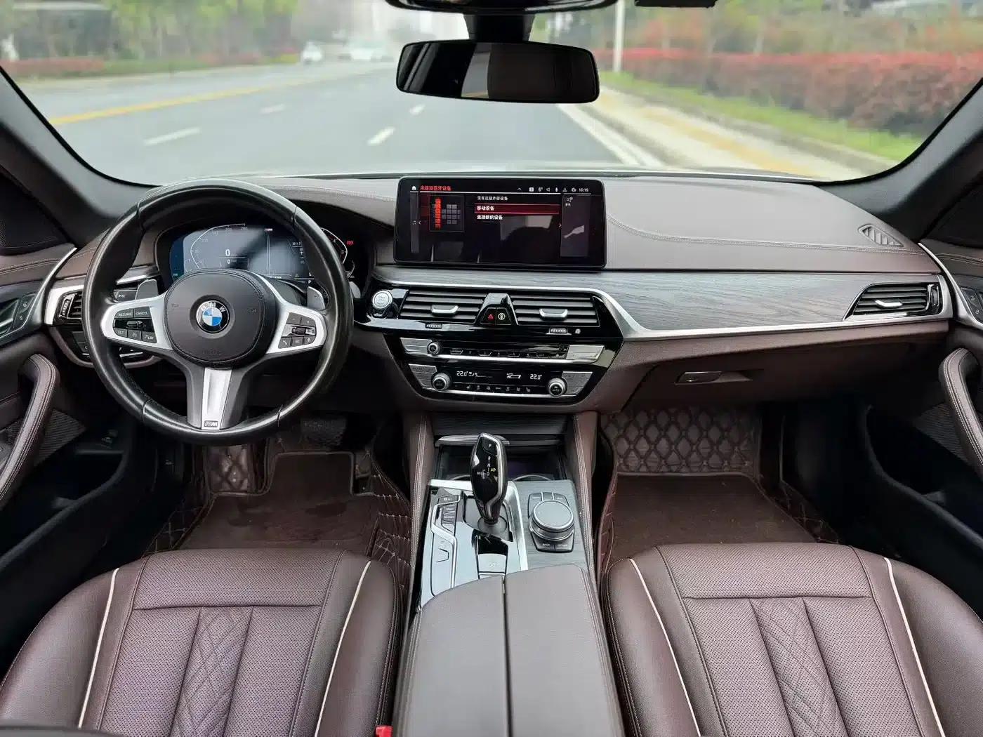 2021 BMW 5 Series 530Li Leading Edition M Sport Package — миниатюра 5