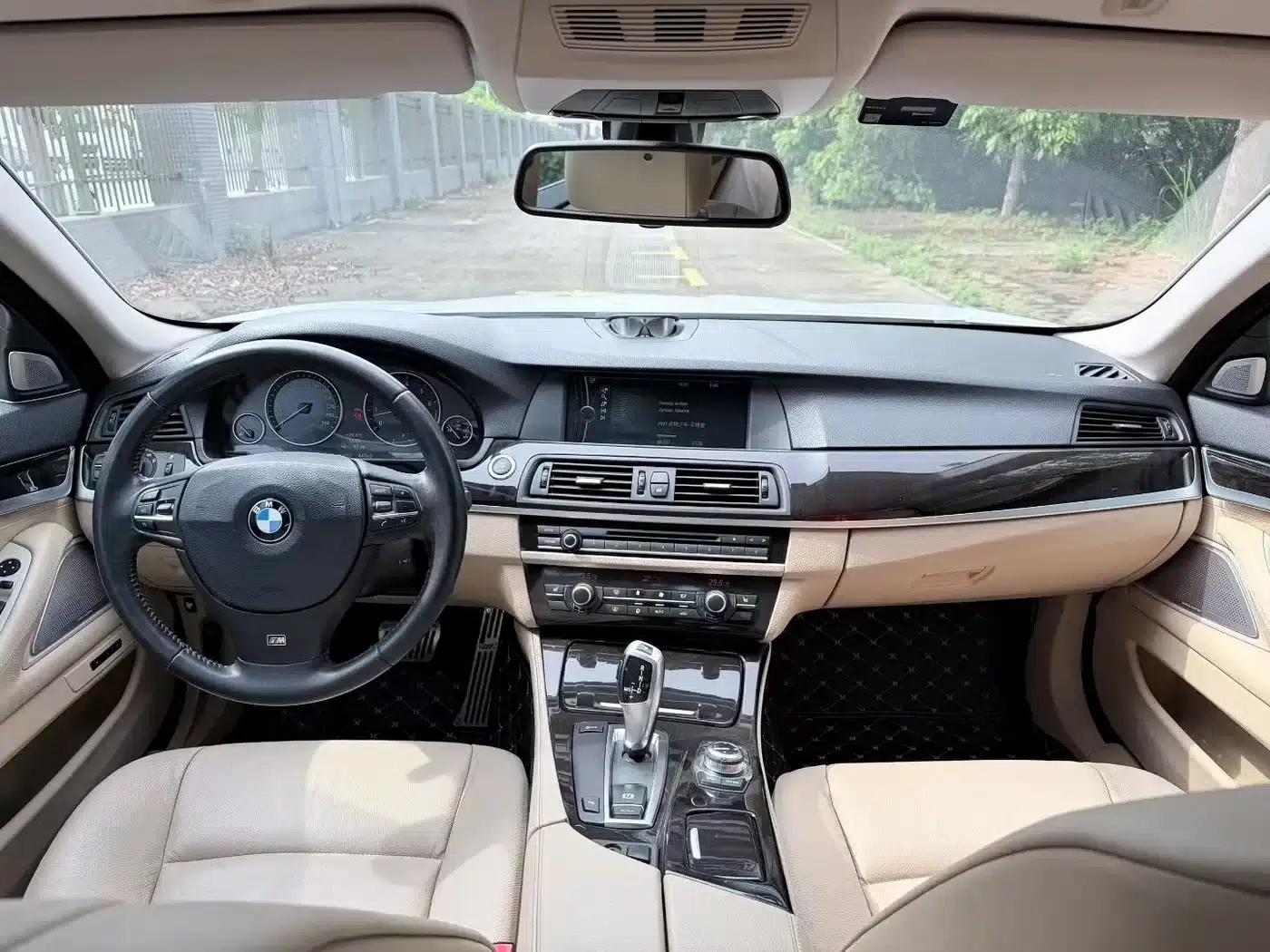 BMW 5 Series 2012 523Li Luxury — миниатюра 13