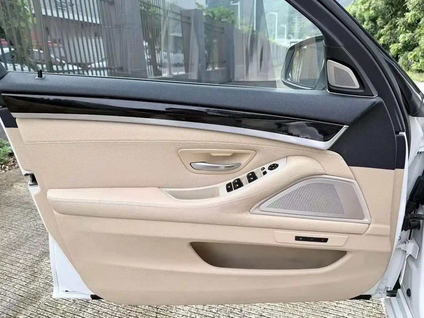 BMW 5 Series 2012 523Li Luxury — миниатюра 15