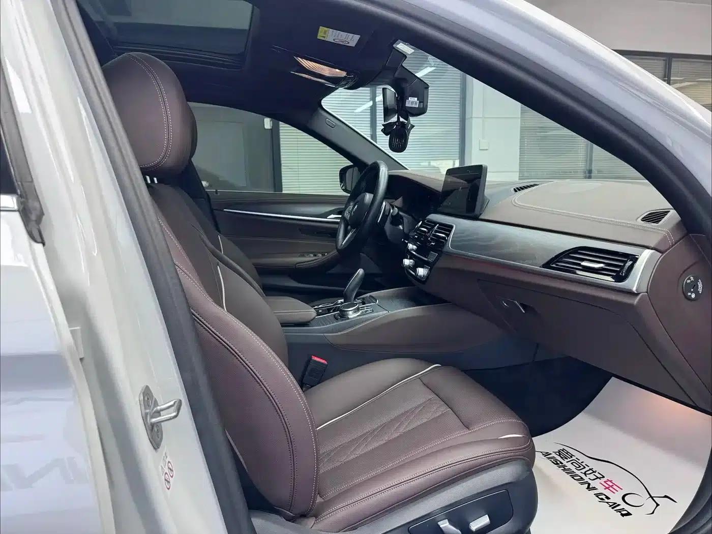 2023 BMW 5 Series 530Li xDrive M Sport Package — миниатюра 15