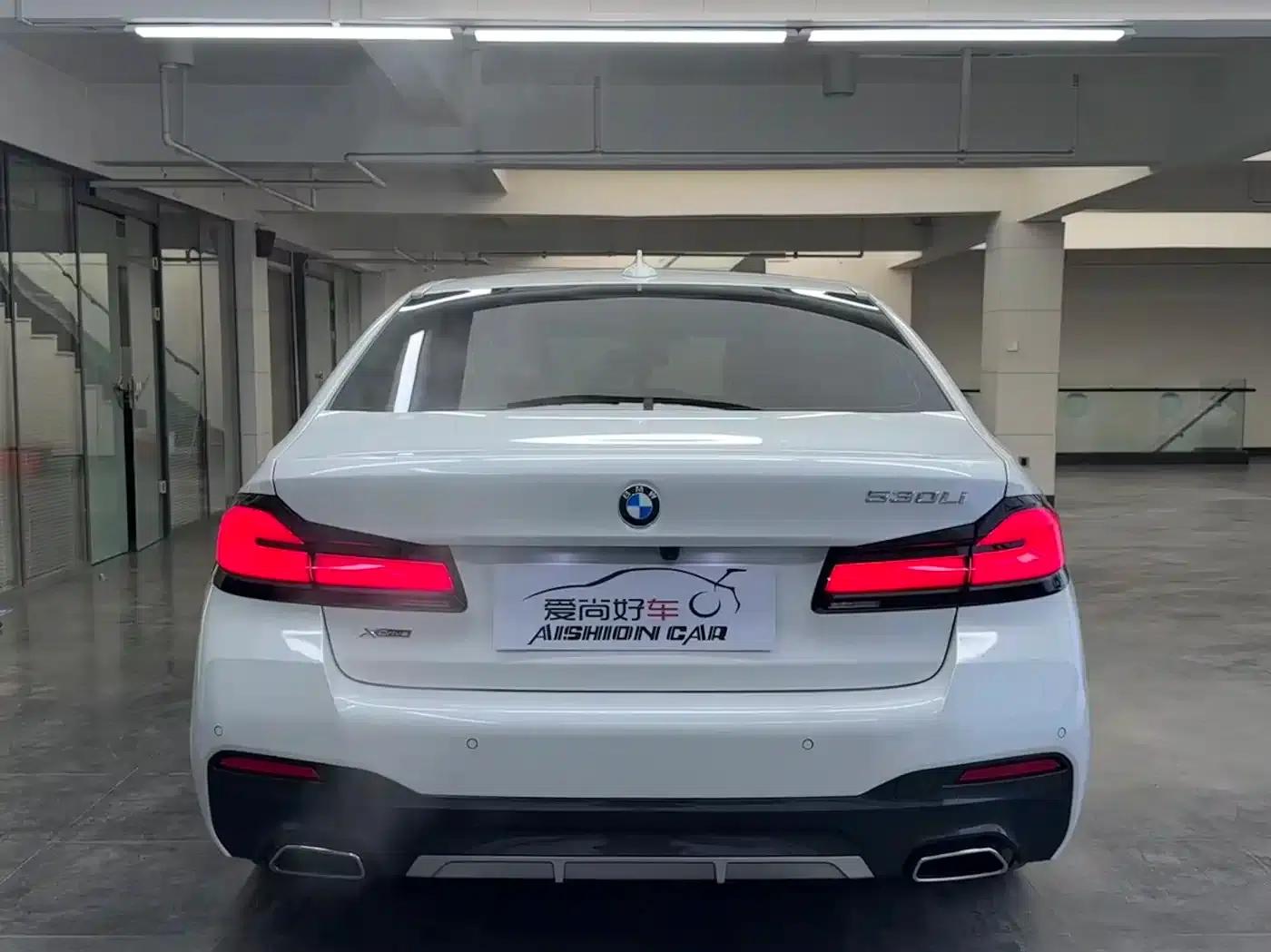 2023 BMW 5 Series 530Li xDrive M Sport Package — миниатюра 6