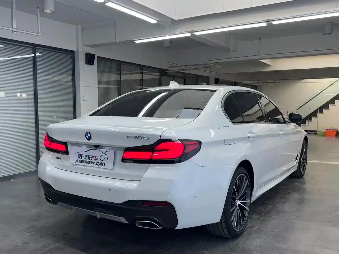 2023 BMW 5 Series 530Li xDrive M Sport Package — миниатюра 7