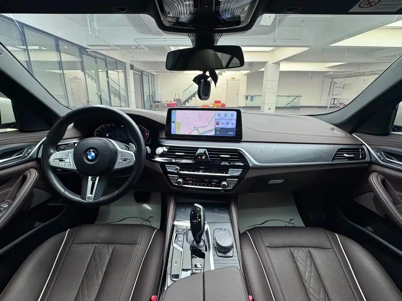 2023 BMW 5 Series 530Li xDrive M Sport Package — миниатюра 9
