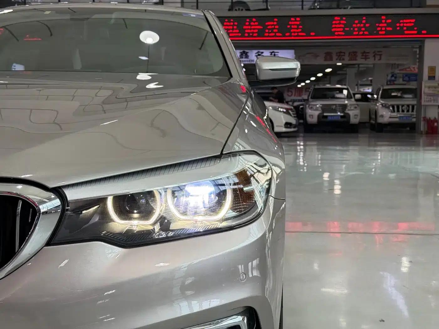 2018 BMW 5 Series Facelift 530Li xDrive Luxury Package — миниатюра 7