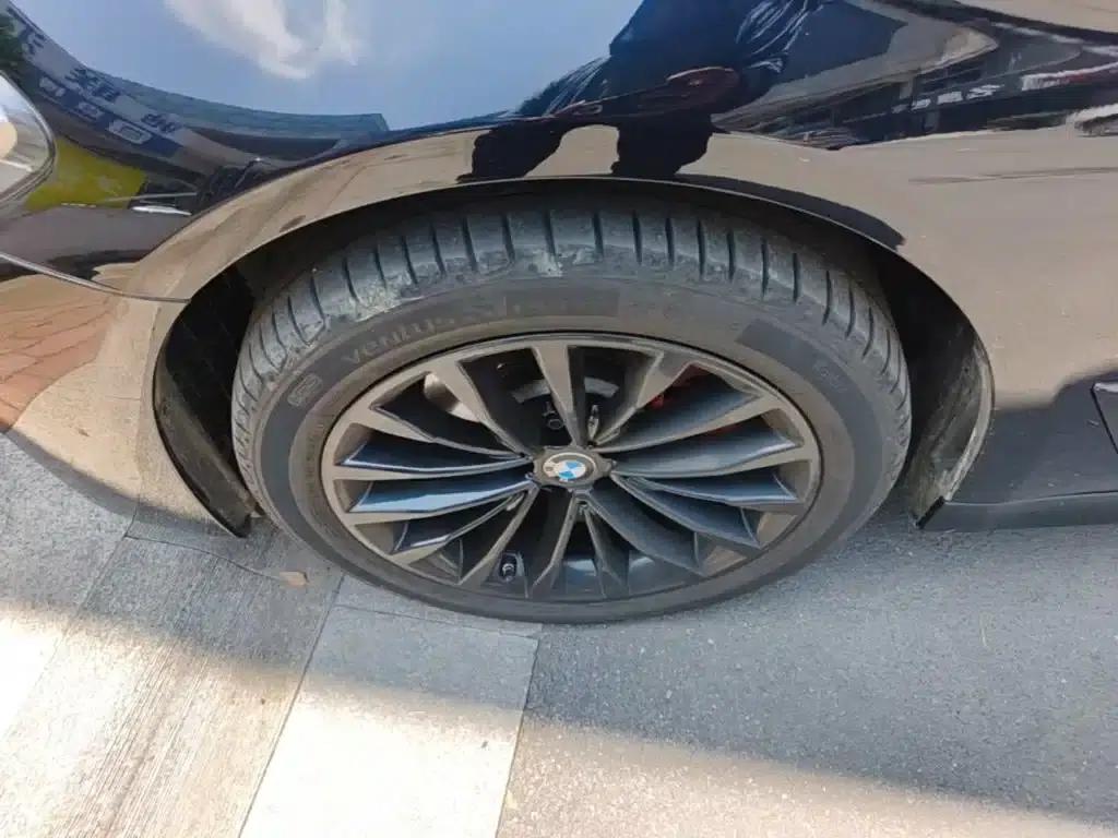2021 BMW 5 Series 525Li Luxury Package — миниатюра 25