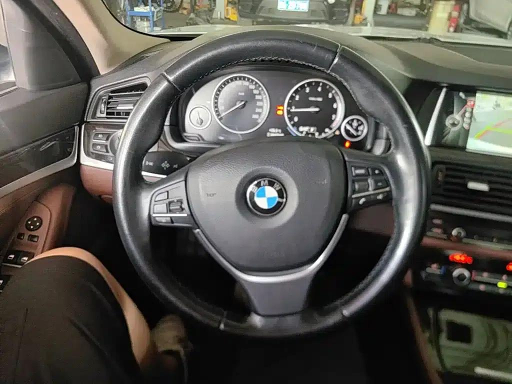 BMW 5 Series 2017 525Li Leading Edition — миниатюра 11