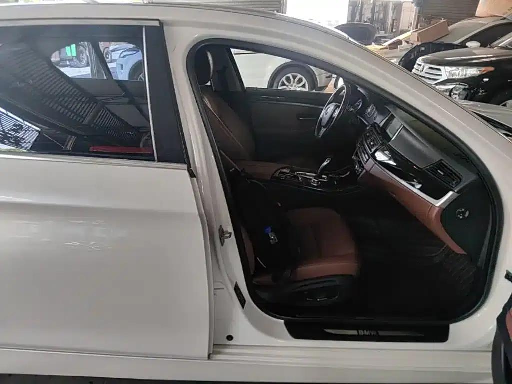 BMW 5 Series 2017 525Li Leading Edition — миниатюра 25