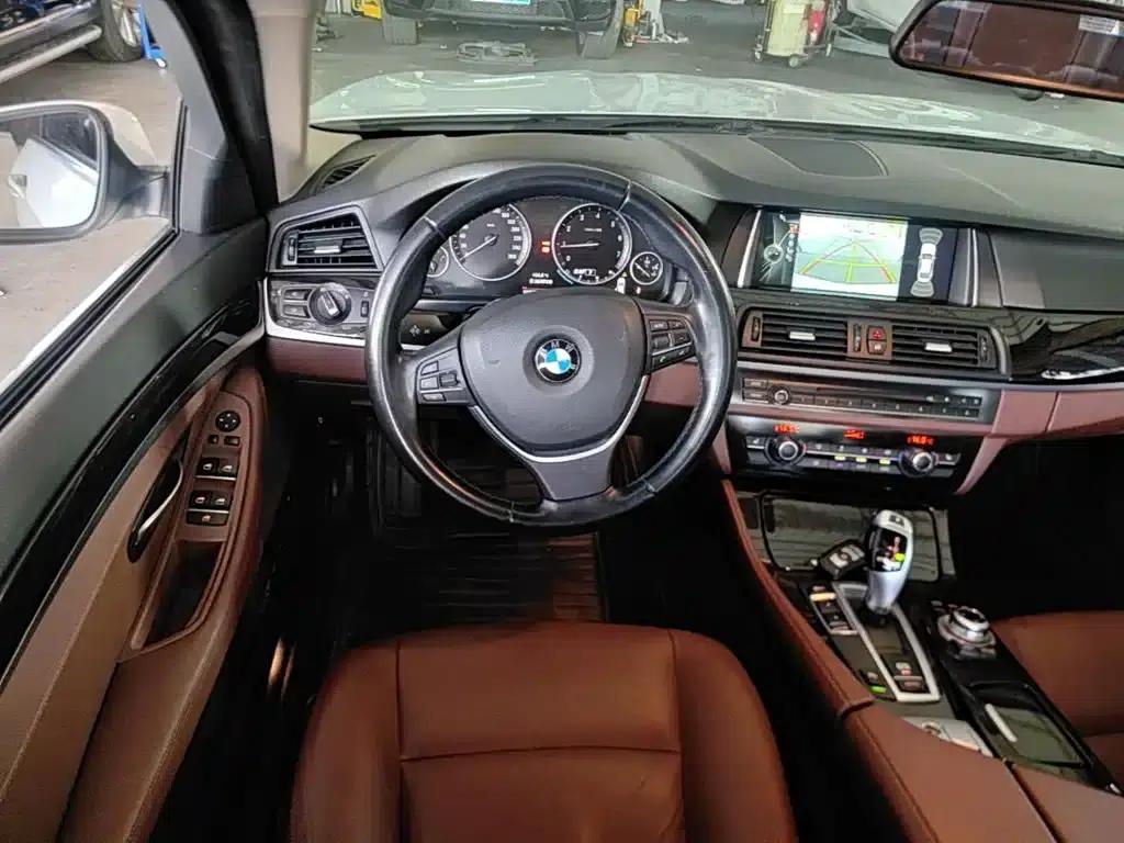 BMW 5 Series 2017 525Li Leading Edition — миниатюра 10