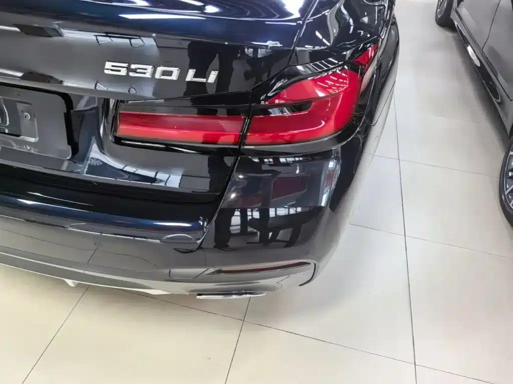 2023 BMW 5 Series 530Li Leading Edition M Sport Package — миниатюра 8