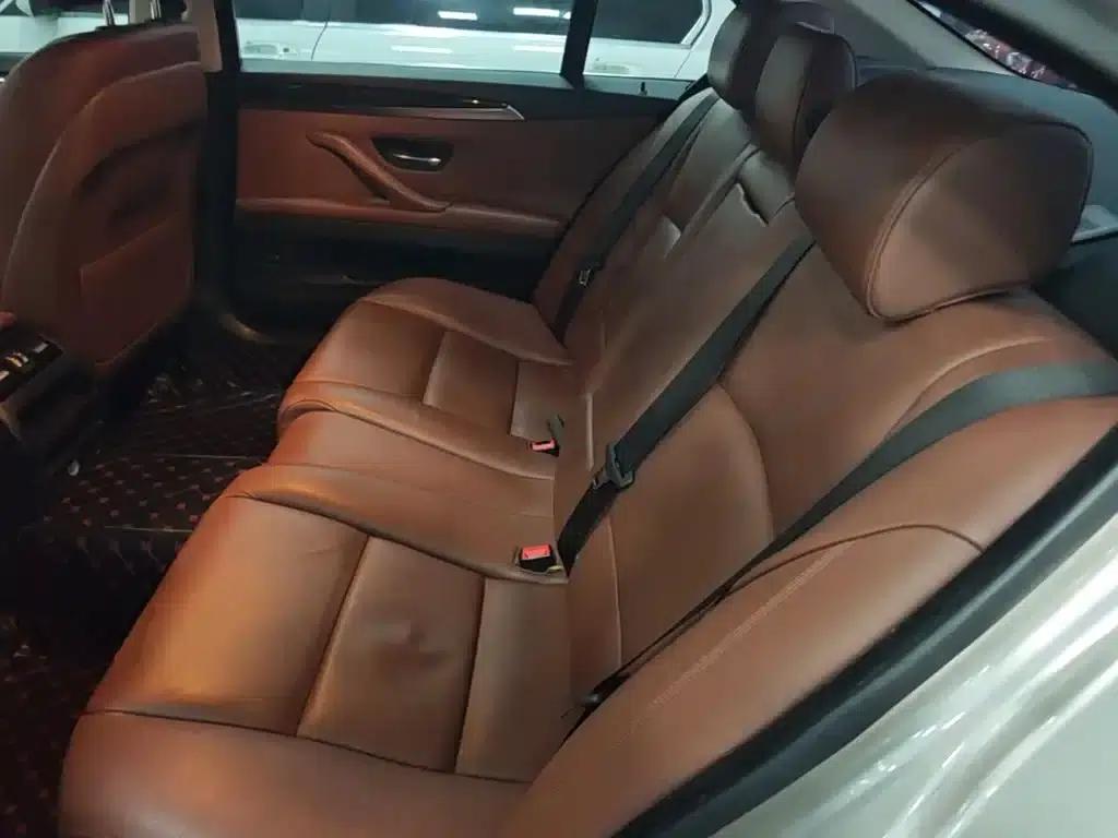 BMW 5 Series 2017 520Li Elegant Edition — миниатюра 17