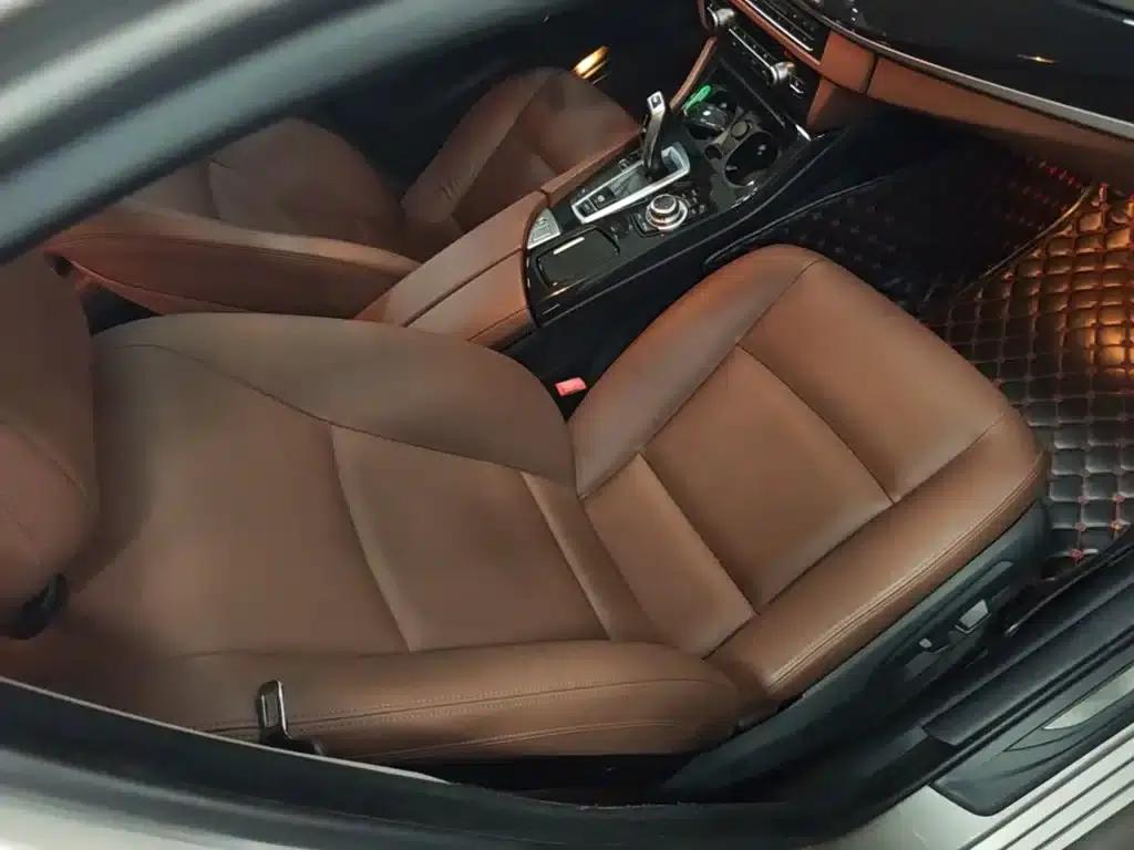 BMW 5 Series 2017 520Li Elegant Edition — миниатюра 25