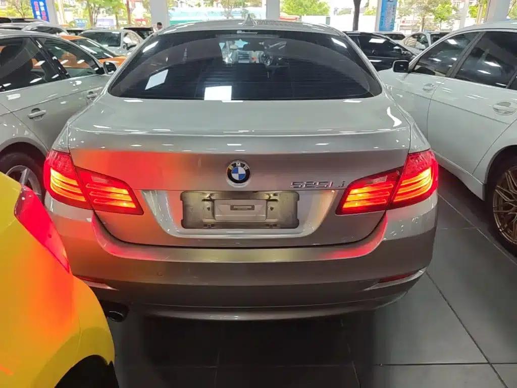 BMW 5 Series 2017 520Li Elegant Edition — миниатюра 6